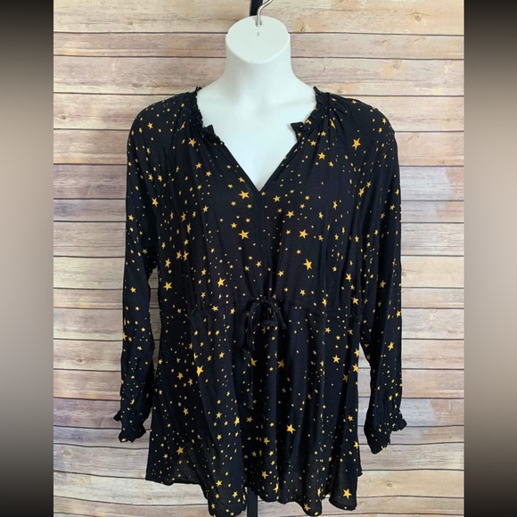 Torrid  - Size 2 - Picture 4 of 9